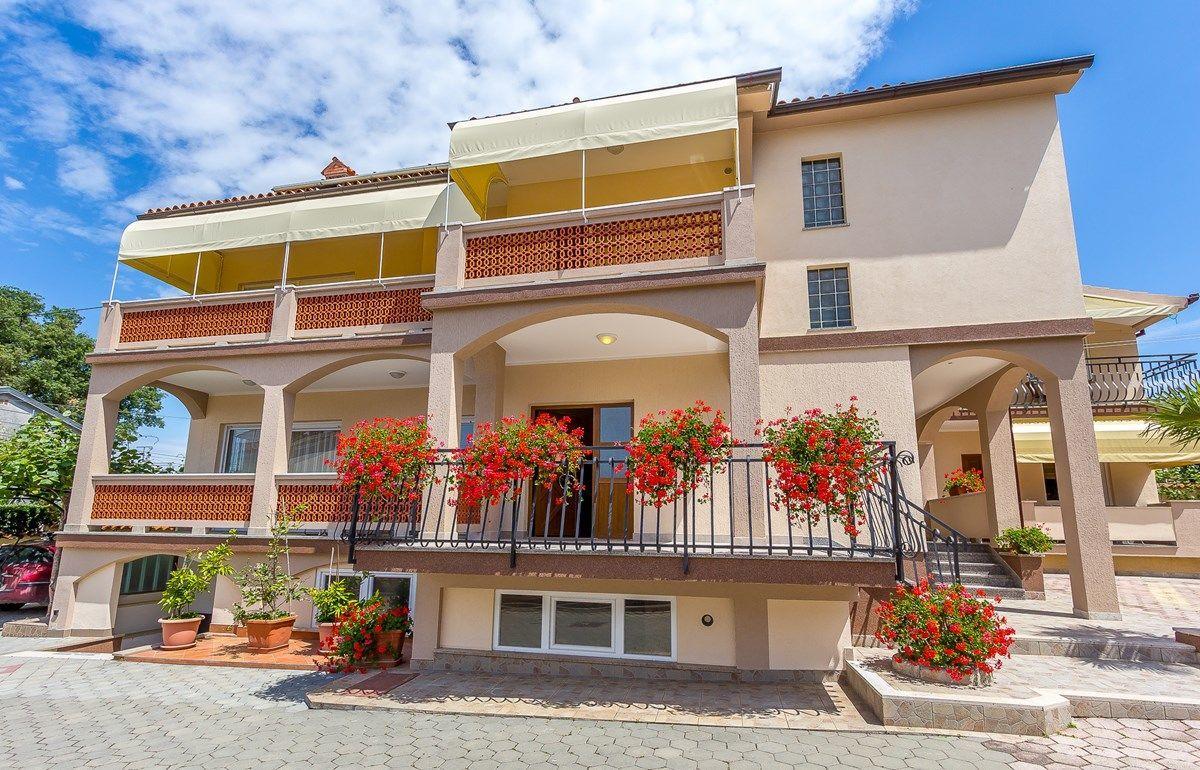 Apartments Nevija Медулин Экстерьер фото