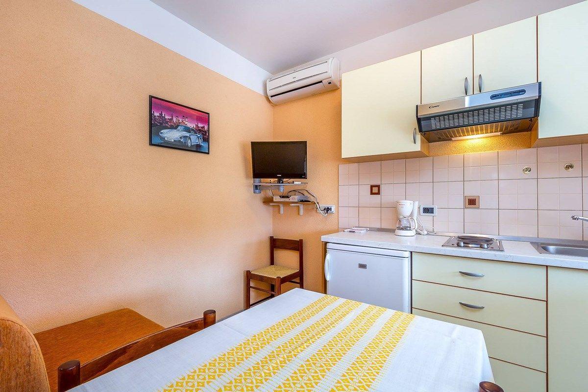 Apartments Nevija Медулин Экстерьер фото